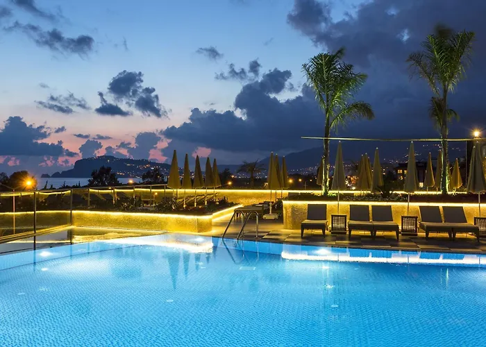 Michell & (adults Only) Hotel 3*