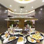 Ξενοδοχείο Michell & (adults Only)