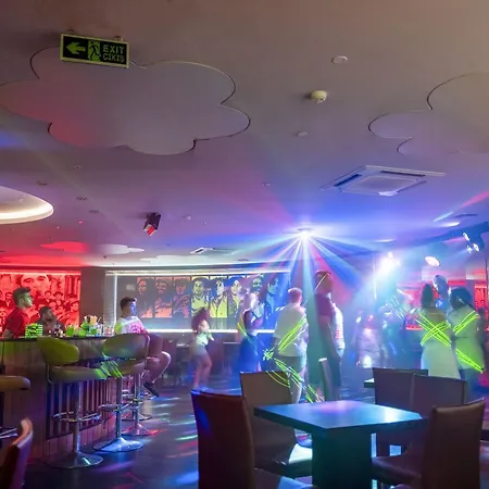 Hotel Michell & (adults Only) 3*