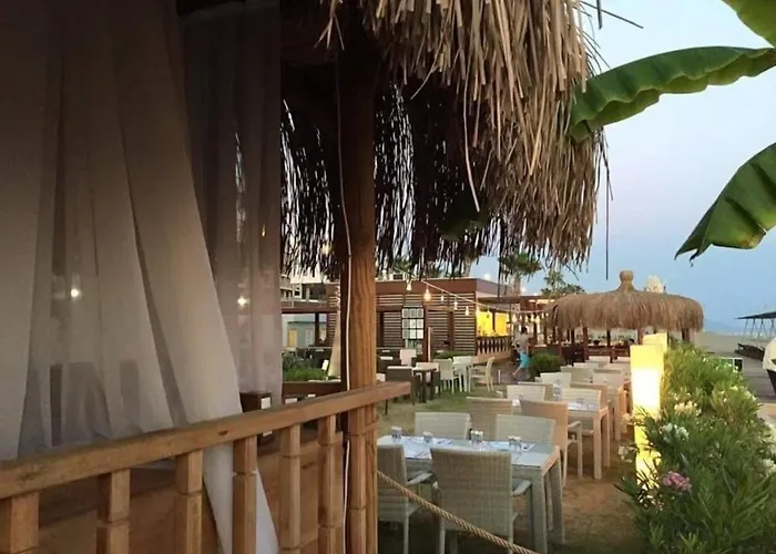 Michell & (adults Only) Hotell 3*